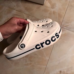 WHITE CROCS
